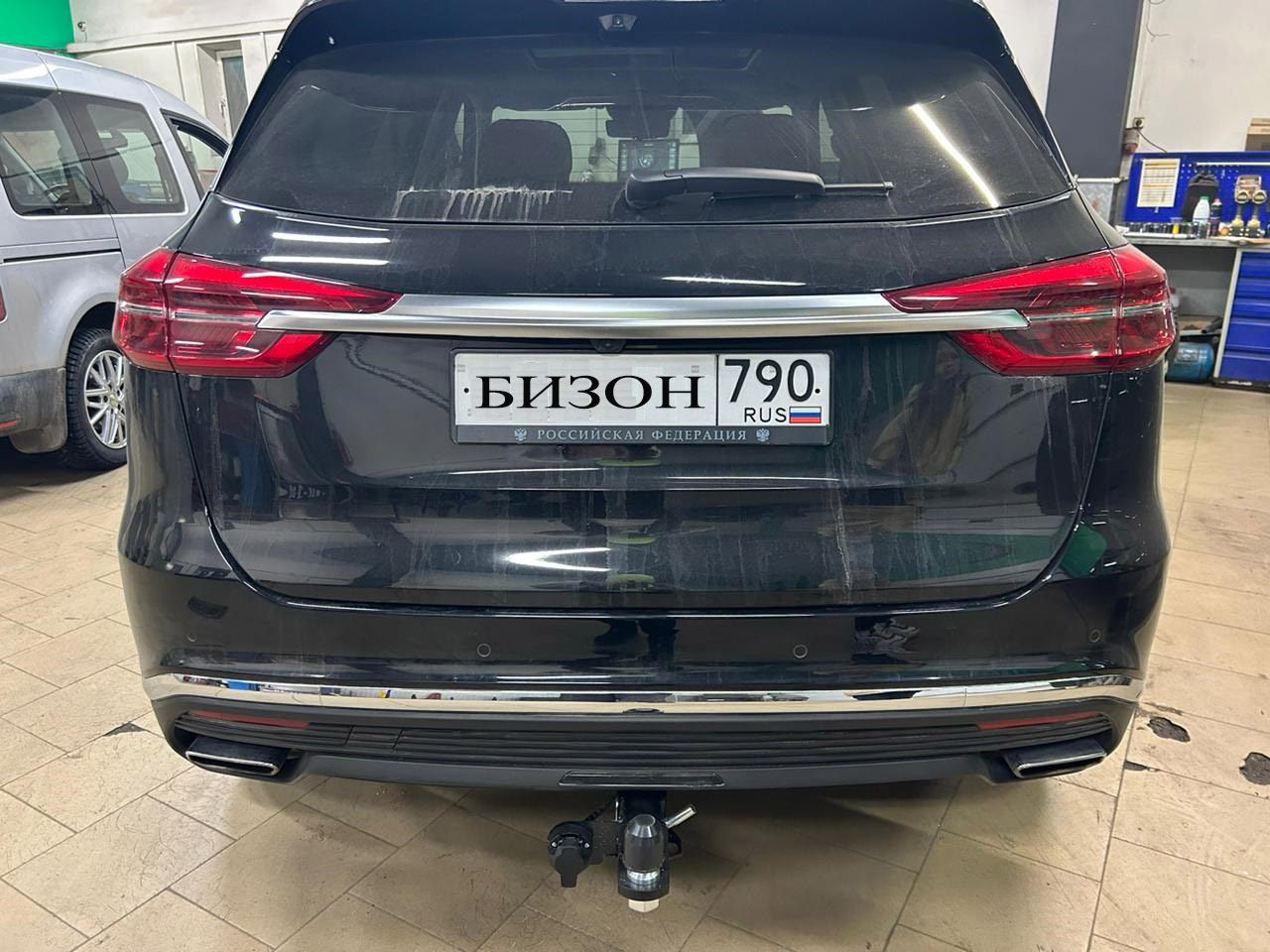 Фаркоп Bizon под американский квадрат для Hongqi HS5 2018-2026. Артикул FA 0590-E