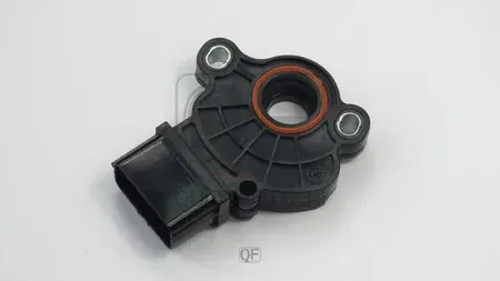 Датчик положения АКПП (Quattro Freni). Артикул qf91a00196