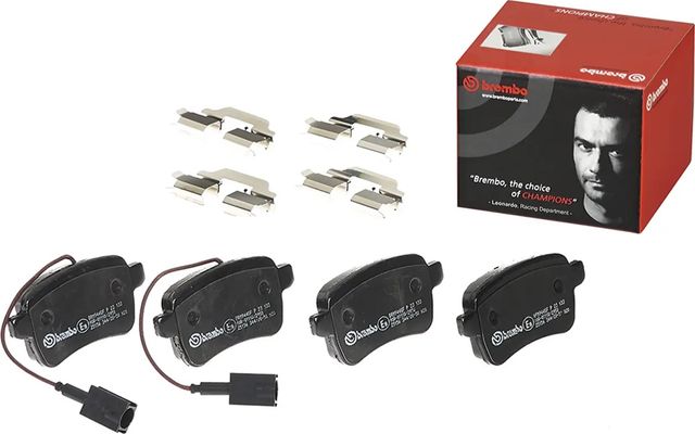 Тормозные колодки Brembo задние для Dodge Dart 2012-2016. Артикул P 23 133