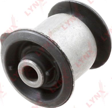 Сайлентблок переднего рычага подвески LYNXauto. Артикул B8488
