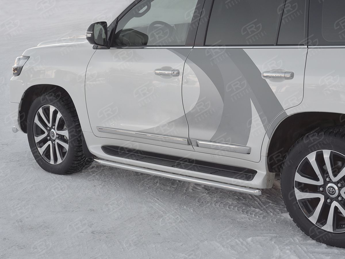 Защита порогов RusStal труба d42 для Toyota Land Cruiser 200 Excalibur 2017-2021. Артикул TLCT-002906