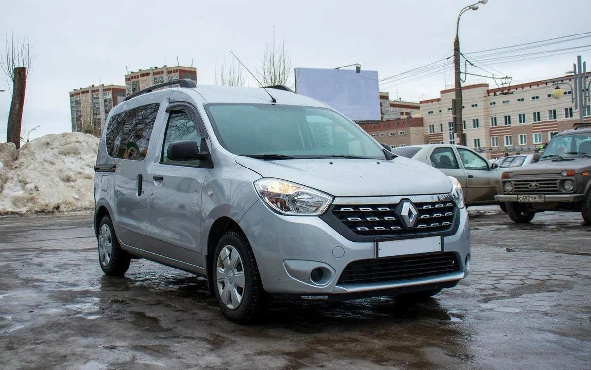 Дефлекторы Cobra Tuning для окон Renault Dokker 3 дв. 2018-2026. Артикул R14318