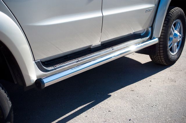 Защита порогов RusStal труба d63 (вариант 2) для УАЗ Patriot 2005-2014. Артикул UPT-0005042