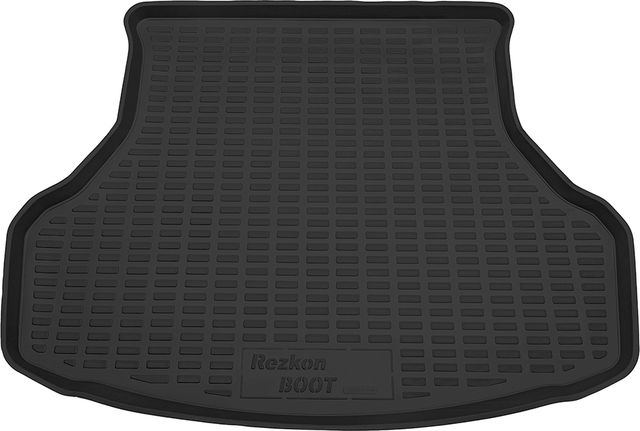 Коврик пластиковый Rezkon для багажника Lada Granta I 2190 седан 2011-2018. Артикул 5039015100