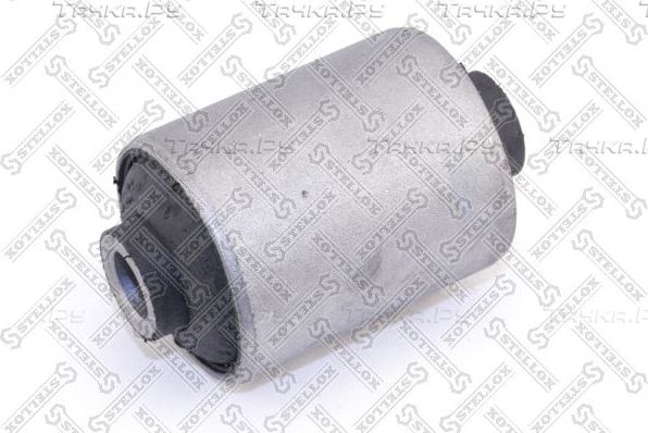 Сайлентблок переднего рычага подвески Stellox. Артикул 87-71009-SX