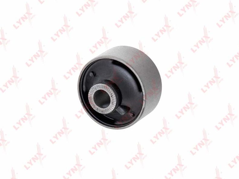 Сайлентблок переднего рычага подвески LYNXauto. Артикул C8591