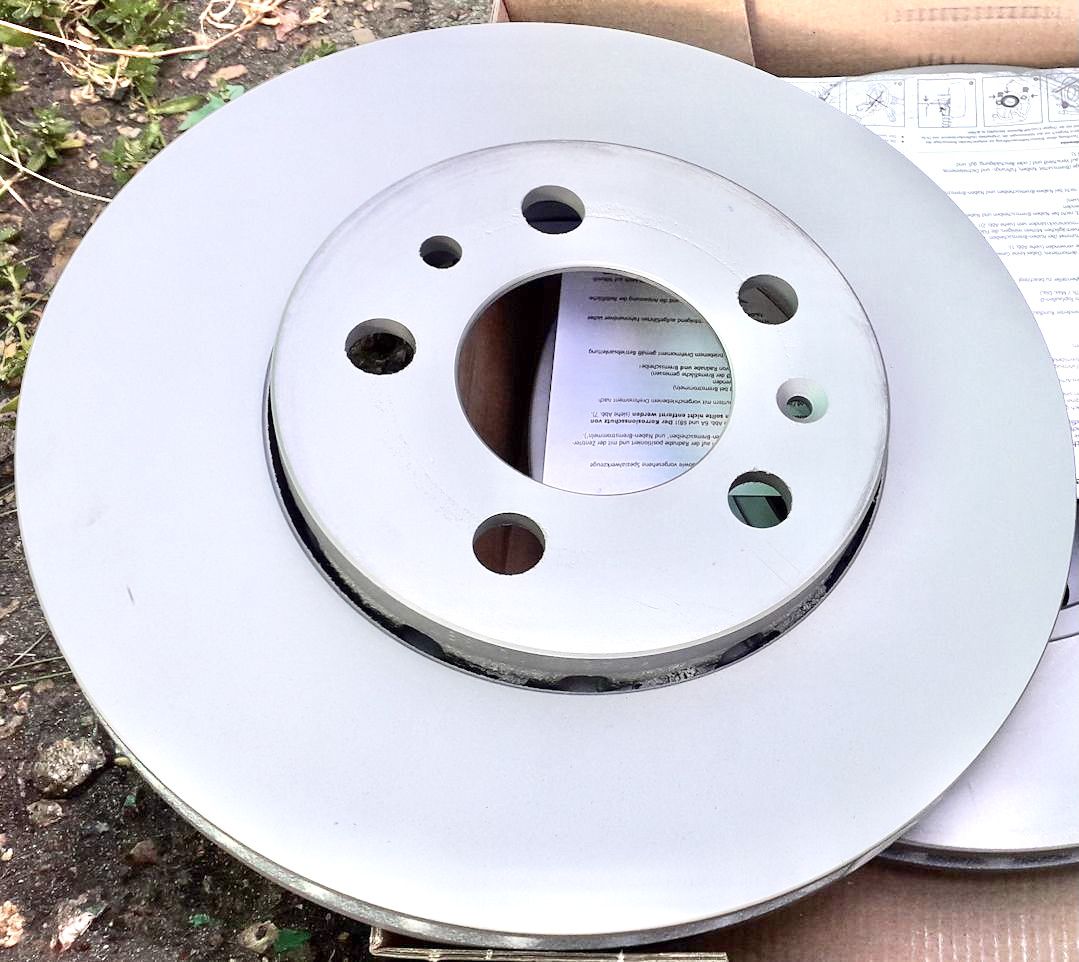 Тормозной диск Zimmermann Coat Z. Артикул 100.1246.20