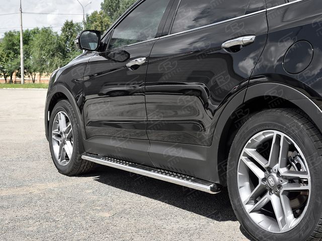 Защита порогов RusStal труба 120х60 овал с проступью для Hyundai Santa Fe Grand 2016-2026. Артикул HSFO-002735