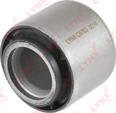Сайлентблок переднего рычага подвески LYNXauto. Артикул C9763