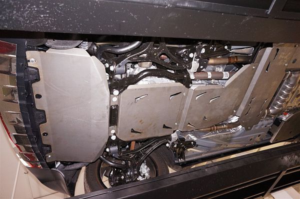 Защита алюминиевая АВС-Дизайн для днища, радиатора, картера двигателя, КПП, РК, топливных трубок Jeep Grand Cherokee WK2 2013-2022. Артикул 04.20ABC