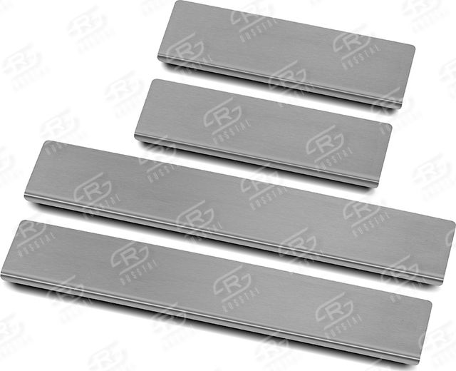 Накладки RusStal на пороги (лист нерж. зеркальный) для Renault Kaptur I 2016-2026. Артикул RNKP16-01