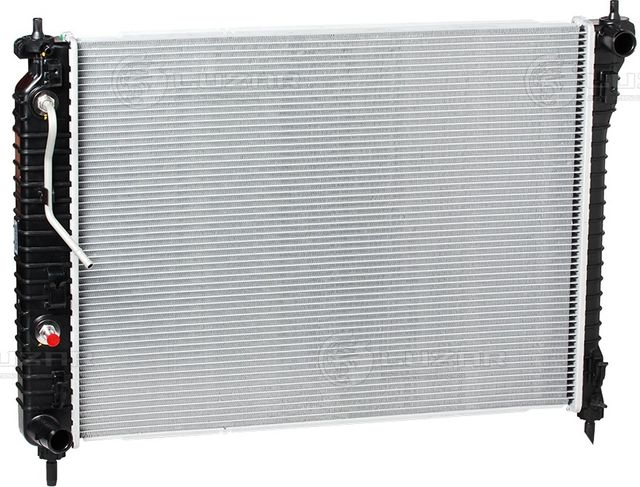 Радиатор охлаждения двигателя Luzar для Opel Antara I 2006-2017. Артикул LRc 05157