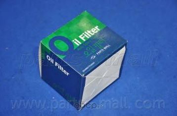 Фильтр масляный двигателя Фильтр масляный MITSUBISHI LANCER PMC MD013661 (Parts-Mall). Артикул PBG002