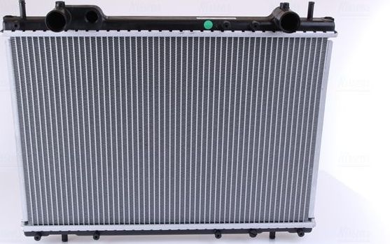 Радиатор охлаждения двигателя Nissens. Артикул 61792A