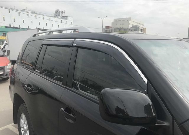 Дефлекторы Alvi-Style для окон (с нерж. молдингом) Toyota Land Cruiser 200 рестайлинг 2015-2021. Артикул ALV360M