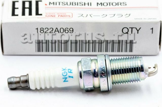 Свеча зажигания Mitsubishi для Mitsubishi Outlander XL 2006-2012. Артикул 1822A069