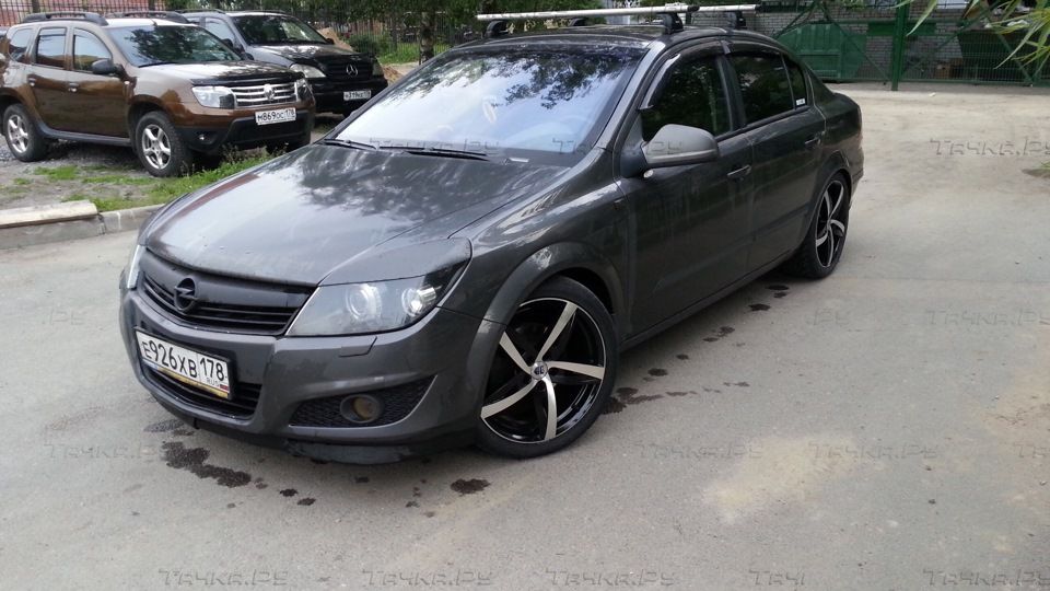 Дефлекторы SIM для окон Opel Astra H седан 2004-2010. Артикул SOPASTS0432