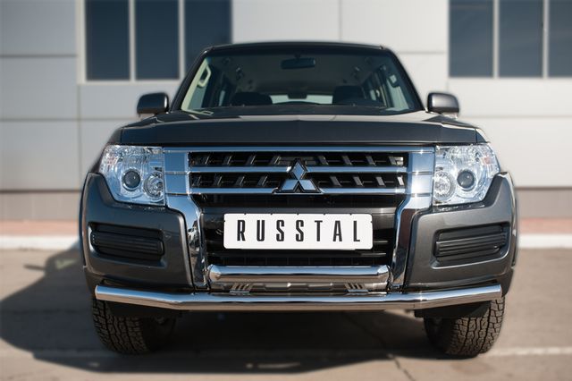 Защита RusStal переднего бампера d63 (секции) d63 (дуга) + декор для Mitsubishi Pajero IV 2014-2025. Артикул MPZ-002043