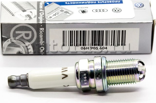 Свеча зажигания VAG. Артикул 06H 905 604