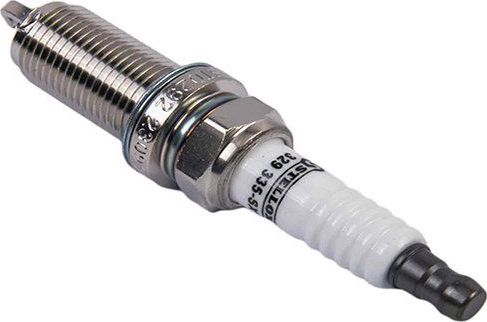 Свеча зажигания Stellox. Артикул 329 335-SX