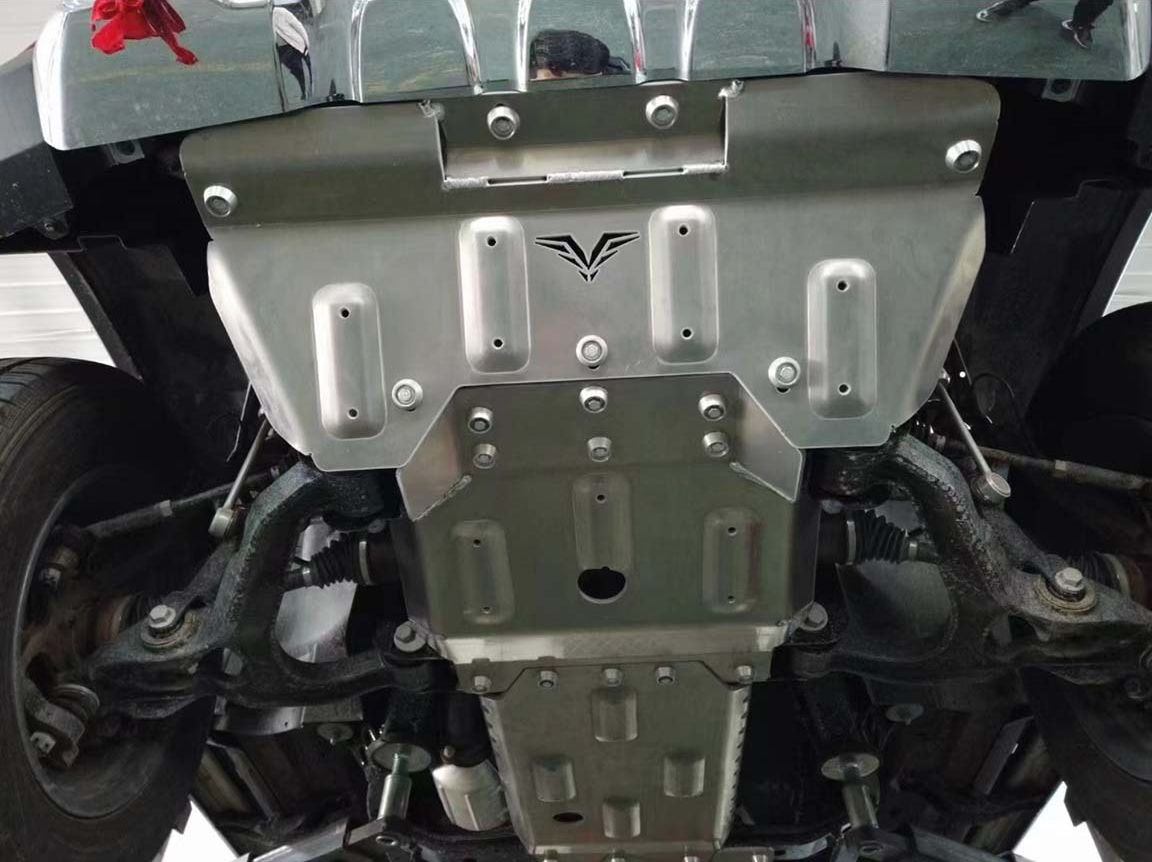 Защита алюминевая Falcon для радиатора, картера, РК, КПП BAIC Beijing BJ40 (2.0T бензин) 2019-2023. Артикул 8119774283