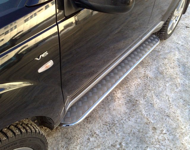 Защита порогов RusStal труба d42 c листом для Mitsubishi Outlander XL 2010-2012. Артикул MNL-000115