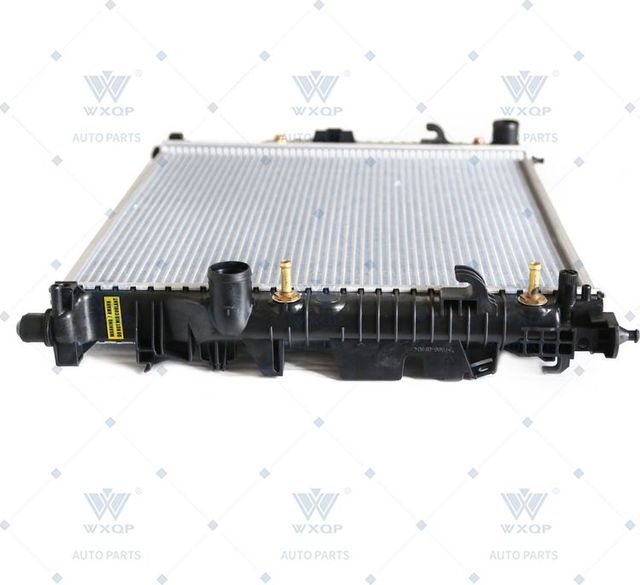 Радиатор охлаждения двигателя Wxqp для Mercedes-Benz SLC I (R172) 2016-2017. Артикул 120749