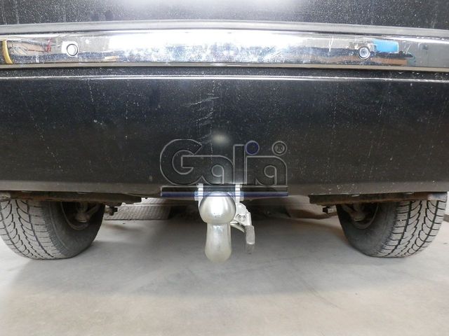 Фаркоп Galia оцинкованный для Jeep Grand Cherokee WK 2005-2010. Быстросъемный крюк. Артикул J006C