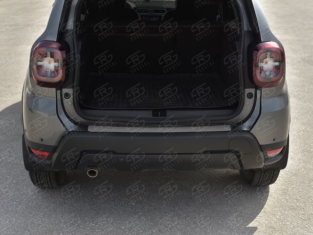 Накладка на задний бампер (лист нерж., шлифованный) RusStal для Renault Duster II 2021-2026. Артикул RDN-003812