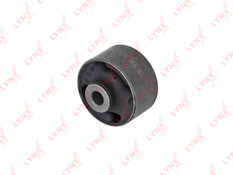 Сайлентблок переднего рычага подвески LYNXauto. Артикул C8732