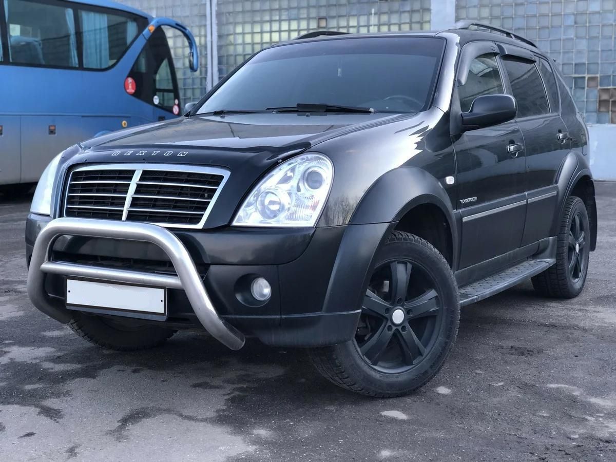 Дефлектор Vip-Tuning для капота SsangYong Rexton II 2006-2012. Артикул SSY05
