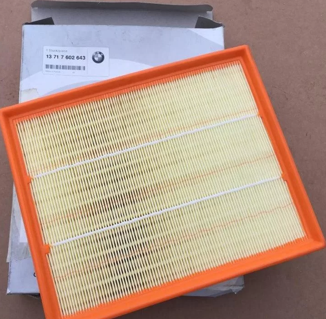 Воздушный фильтр BMW. Артикул 13717602643