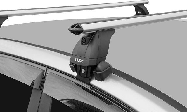 Багажник на крышу LUX креп. за дверные проемы для Kia Seltos 2019-2024 (Аэродинамические дуги). Артикул 790289-793914-698874