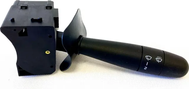 ПЕРЕКЛЮЧАТЕЛЬ ПОДРУЛЕВОЙ, НАПРЯЖЕНИЕ 12 В (Ukorauto). Артикул UAA1548107