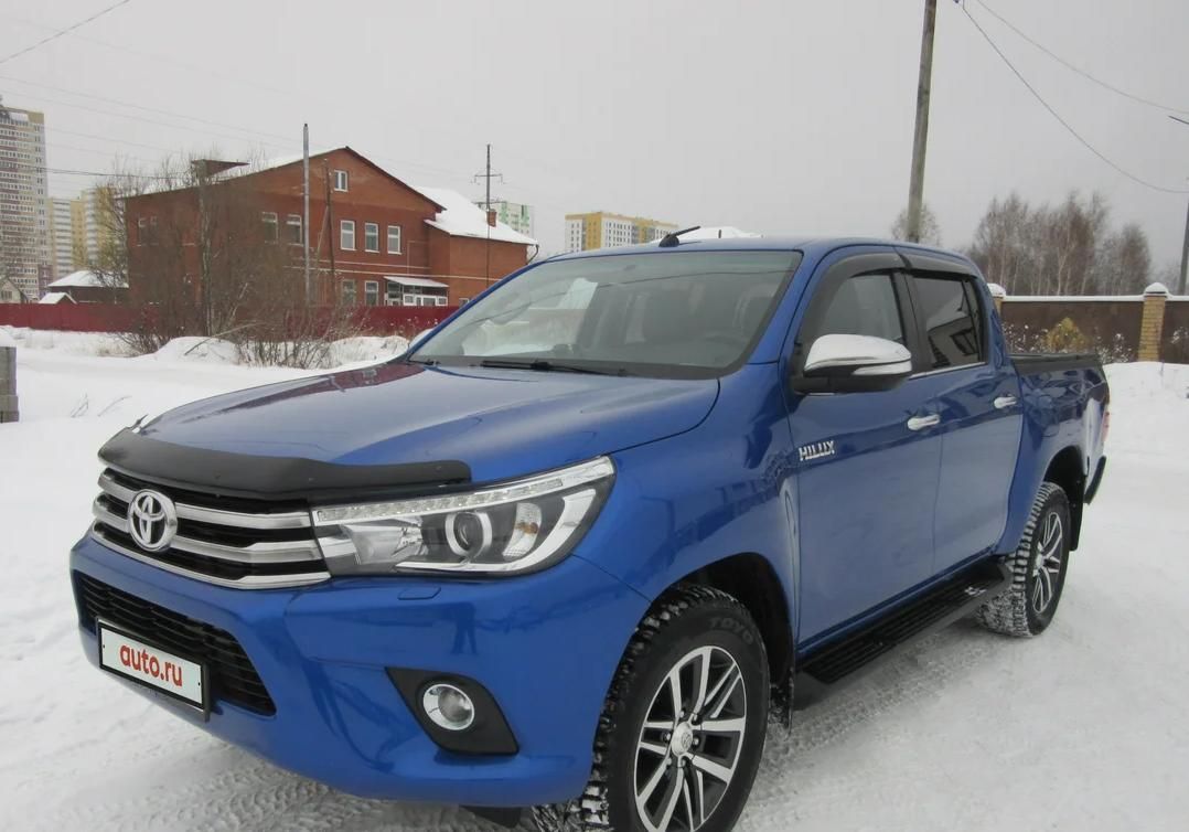 Дефлекторы Cobra Tuning для окон Toyota Hilux VIII 2015-2020. Артикул T28715