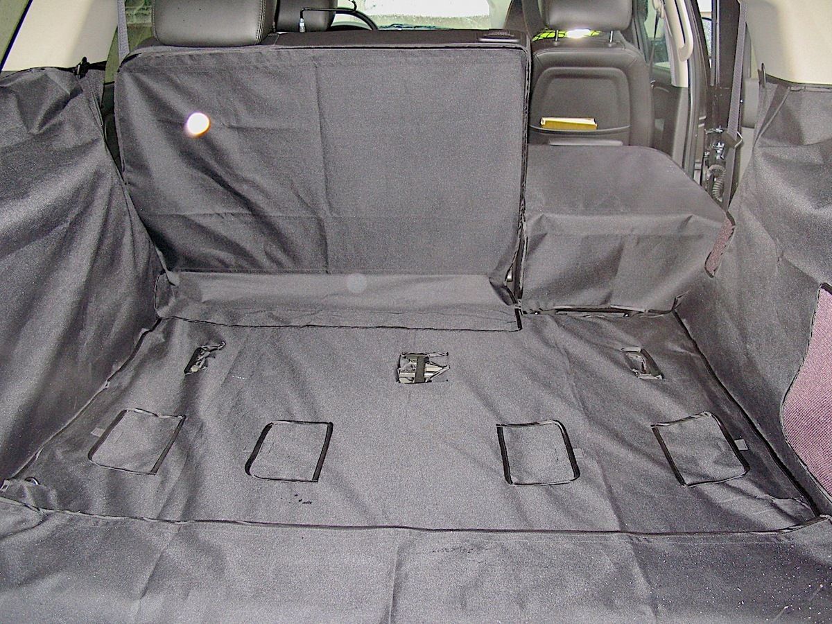 Защитный чехол AUTOSMSTUDIO "Maxi" в багажник автомобиля для Chevrolet Tahoe III 2007-2014, серый. Артикул TP-CHTAIII-MAXI-GR