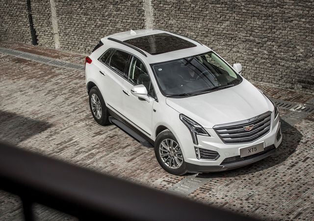 Пороги алюминиевые Rival Black для Cadillac XT5 2016-2019 2019-2026. Артикул F193ALB.0801.1