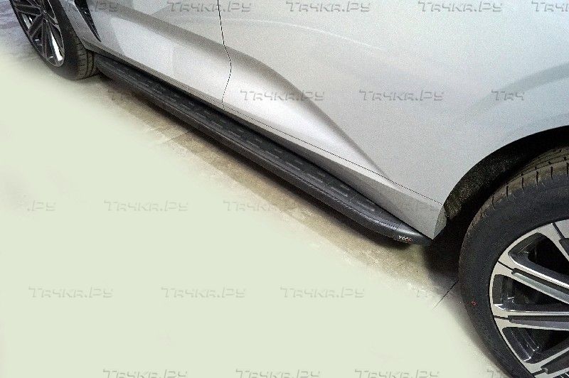 Пороги алюминиевые ТСС с пластиковой накладкой 1920 мм для Changan UNI-K 2.0 4WD 2023-2026 Карбон черные. Артикул CHANUNIK23-03BL