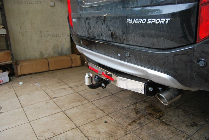 Фаркоп Oris (ранее Bosal) для Mitsubishi Pajero Sport III до рестайлинга 2016-2020 (с декор. пластиной). Артикул 4167-ABP