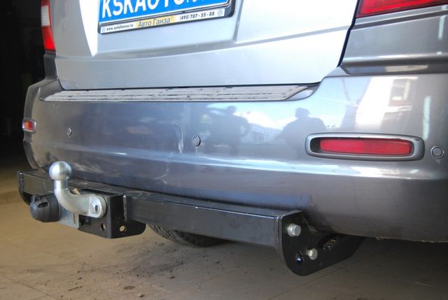 Фаркоп Лидер-Плюс для Kia Sorento I 2002-2006. Фланцевое крепление. Артикул K116-F