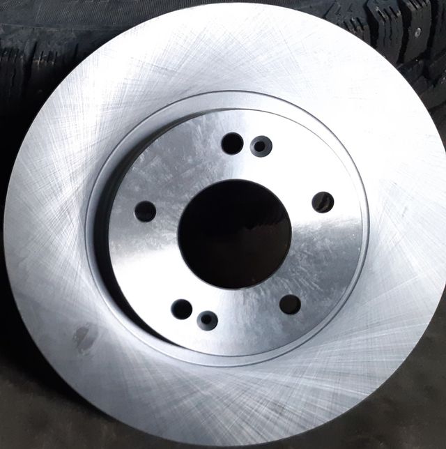 Тормозной диск Remsa передний для Hyundai Trajet I 2000-2008. Артикул 6897.10