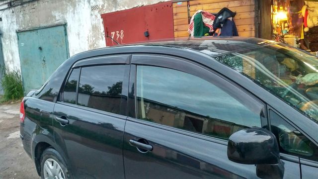 Дефлекторы Cobra Tuning для окон Nissan Tiida C11 седан 2004-2014. Артикул N11604