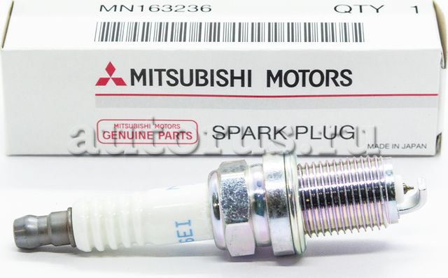 Свеча зажигания Mitsubishi для Mitsubishi Pajero Pinin 1999-2007. Артикул MN163236