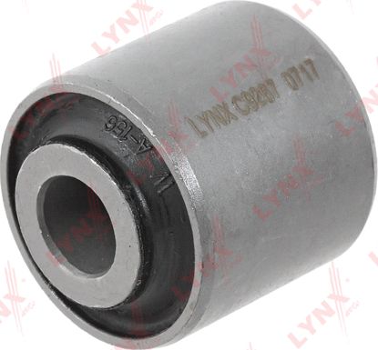 Втулка (сайлентблок) амортизатора LYNXauto. Артикул C9267