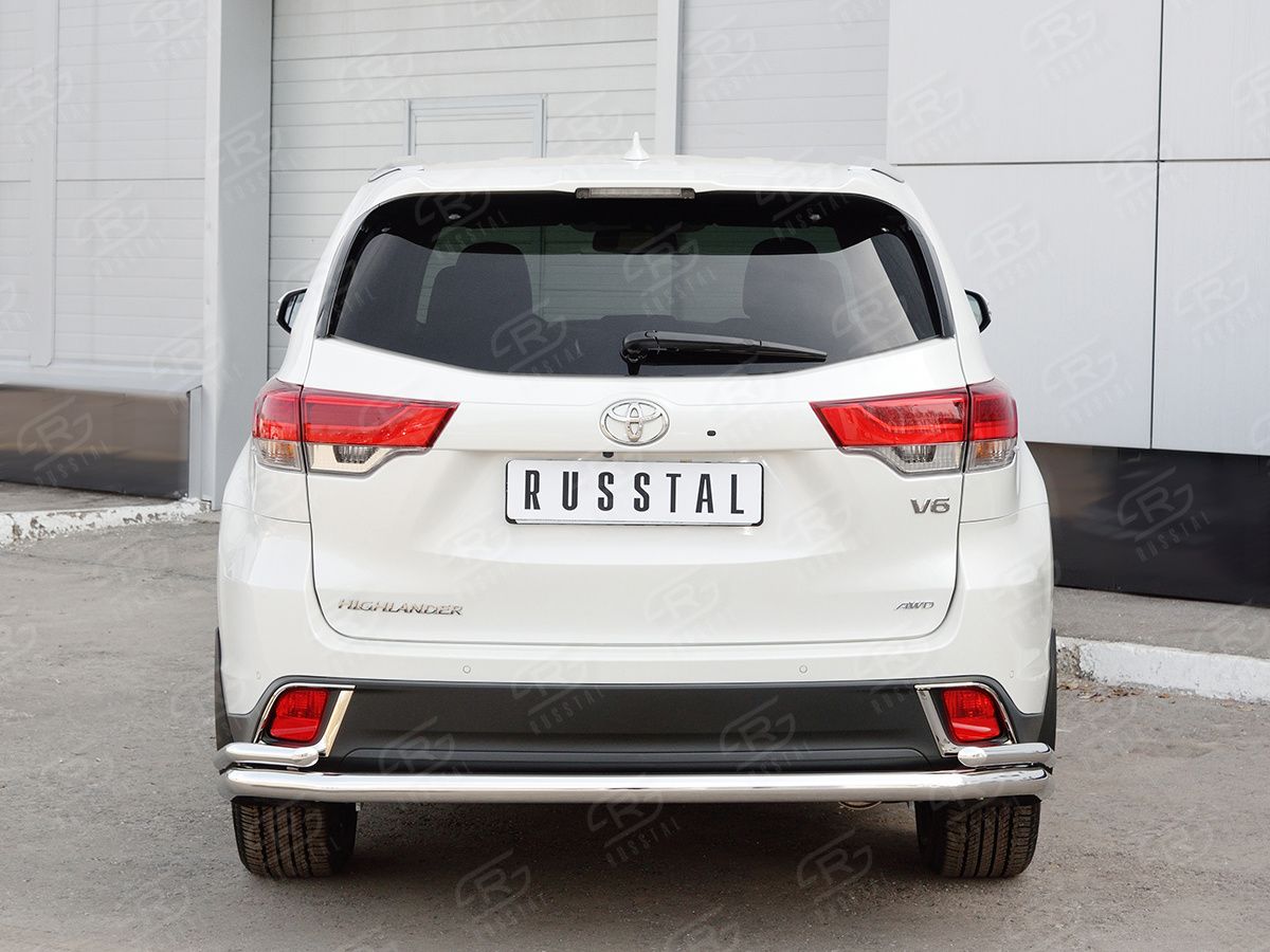 Защита RusStal заднего бампера d63 секции-d42 уголки для Toyota Highlander III 2016-2026. Артикул THRZ-002627