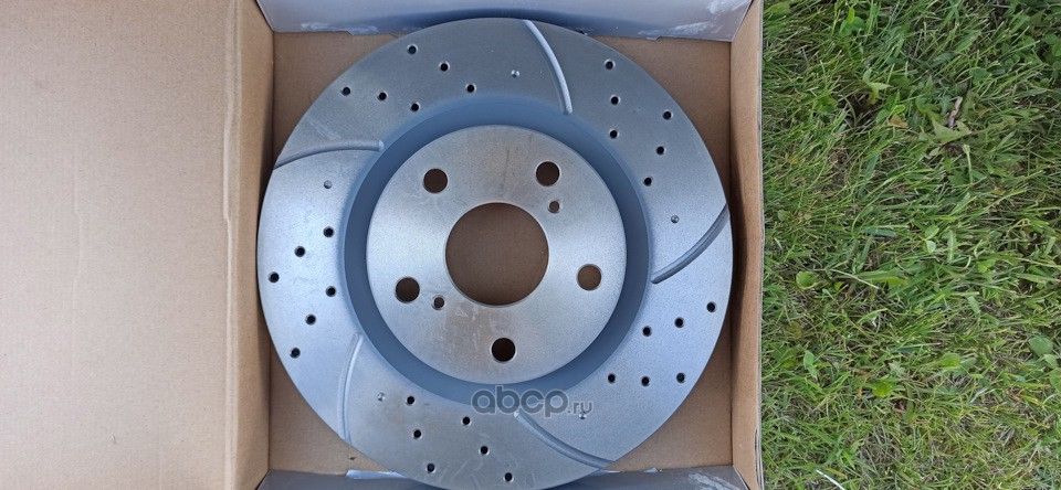 Диск тормозной передний перфорированный правый D296 4351233140 G-BRAKE. Артикул GFR21379R