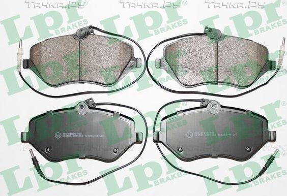 Тормозные колодки LPR передние для Peugeot 407 2004-2011. Артикул 05P1202