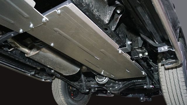 Защита алюминиевая ТСС (4 мм) для бака Oting Paladin 2024-2026. Артикул ZKTCC00692