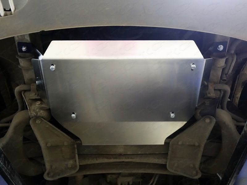 Защита алюминиевая ТСС (4 мм) для картера Mercedes-Benz Sprinter w905 2014-2020. Артикул ZKTCC00299