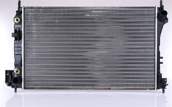 Радиатор охлаждения двигателя Nissens для Saab 9-3 II 2002-2015. Артикул 63023